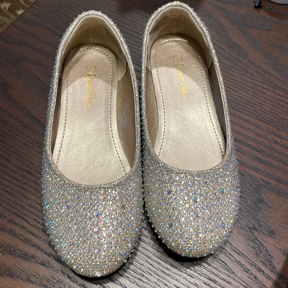 Girls gold rindstone shoes size 13